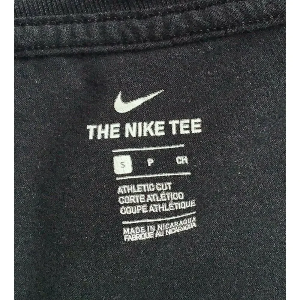 The Nike Tee Women’s Small / White Fuzzy / Blurry / Distorted /Block NIKE Grapic